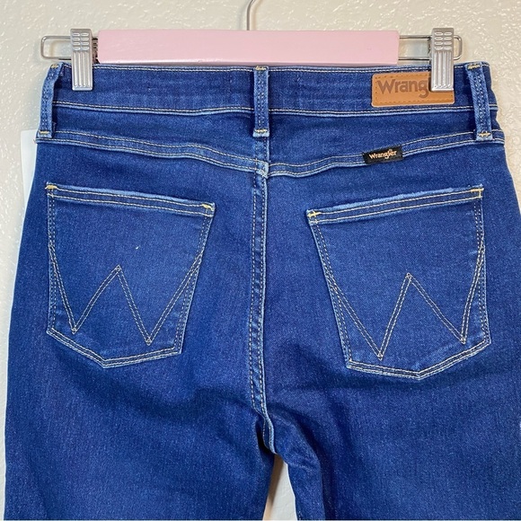 WOMEN'S WRANGLER high rise FIERCE FLARE JEAN - Picture 5 of 10